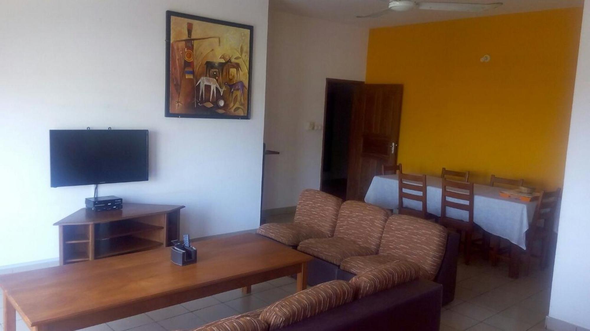 Dodoo Lodge Котону Екстериор снимка