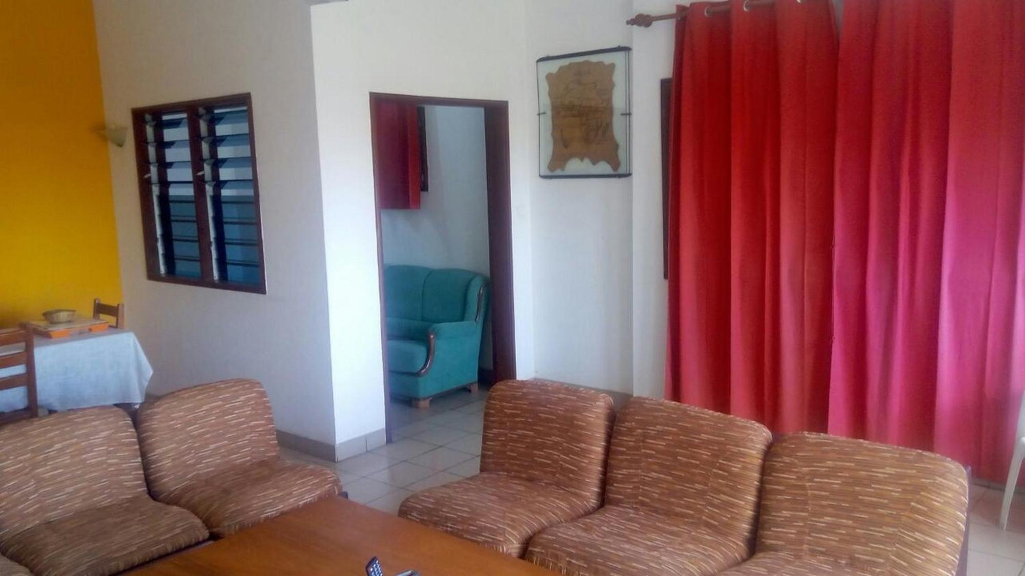 Dodoo Lodge Котону Екстериор снимка