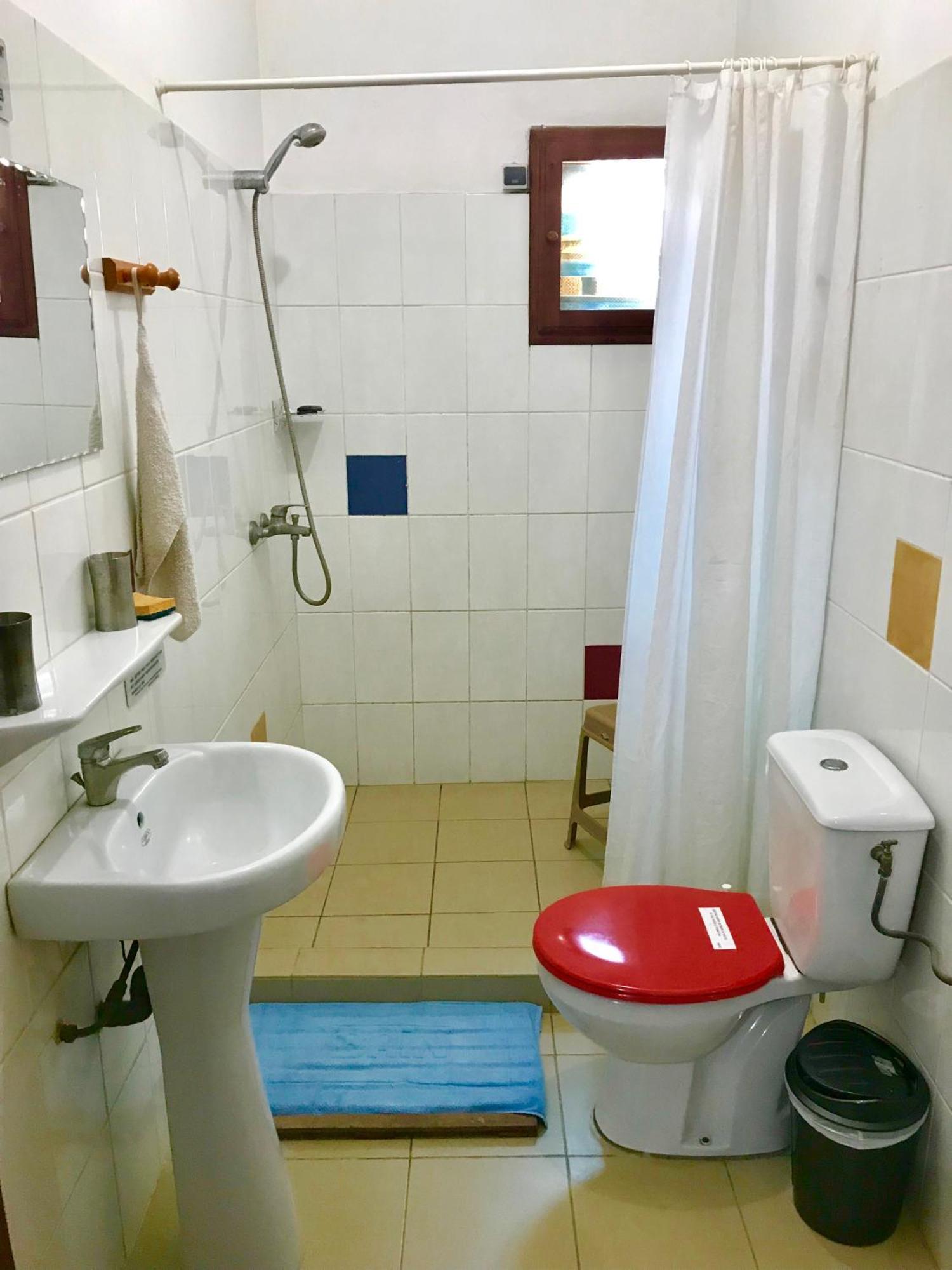 Dodoo Lodge Котону Стая снимка