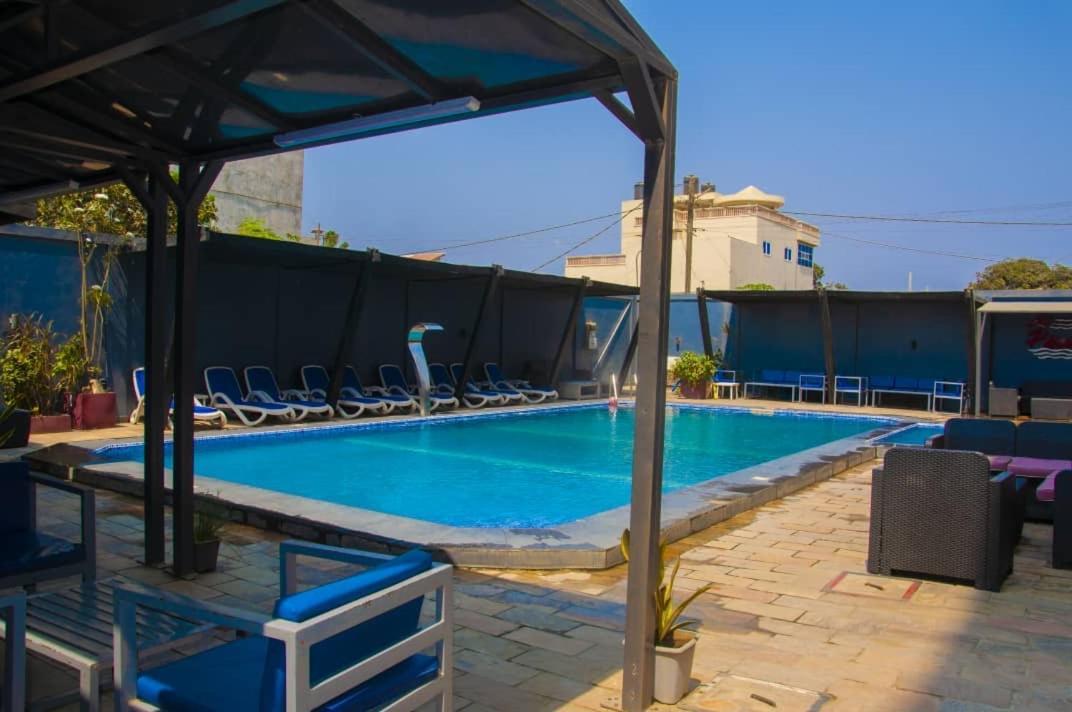 Dodoo Lodge Котону Екстериор снимка