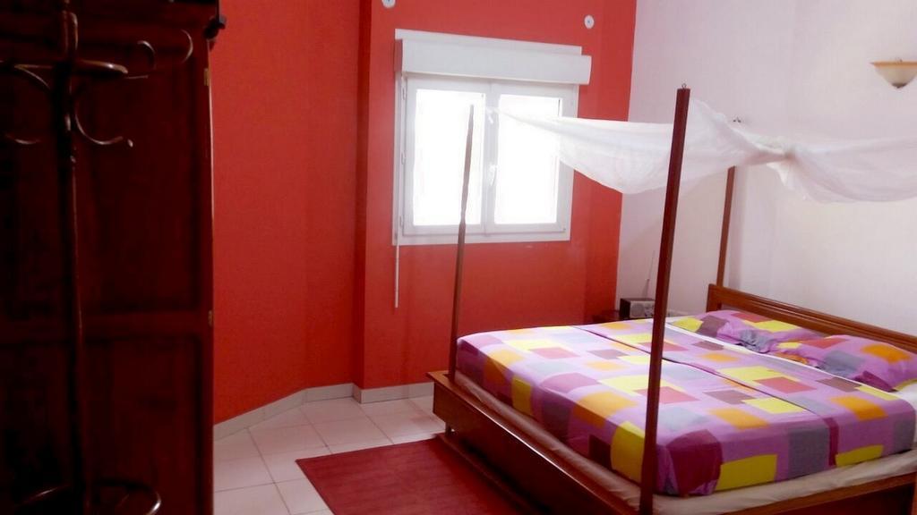 Dodoo Lodge Котону Екстериор снимка