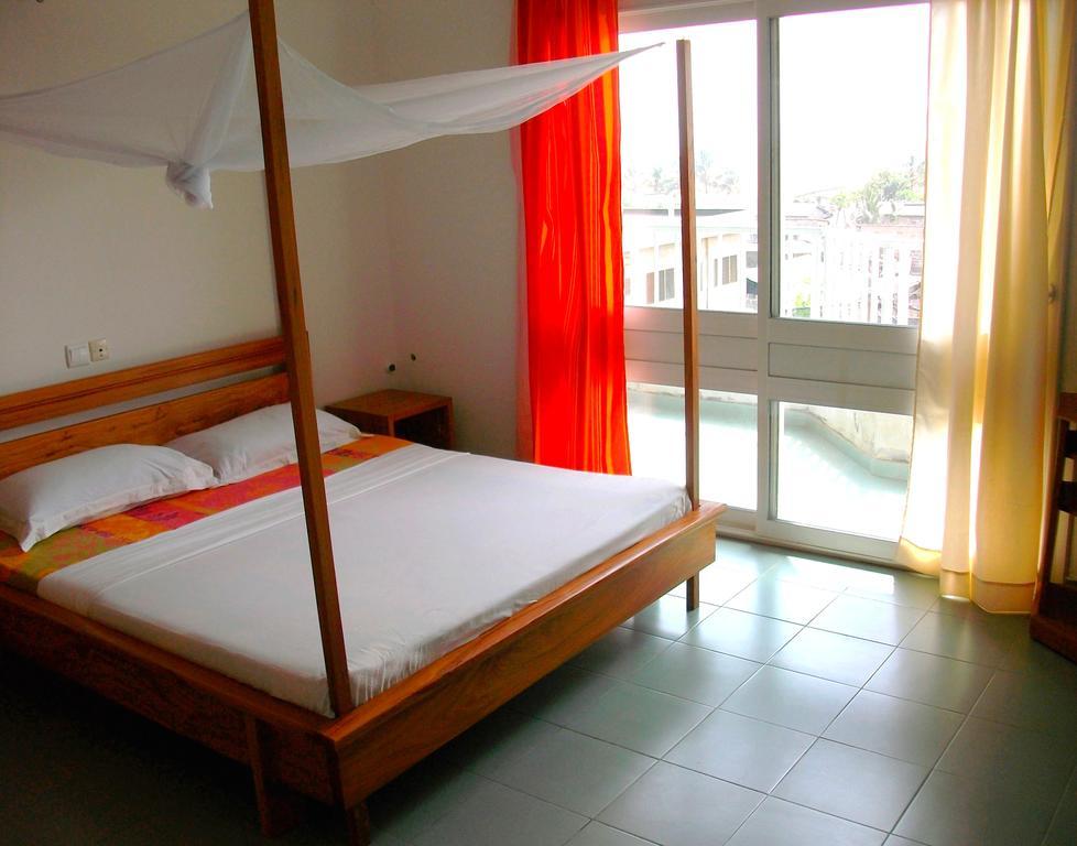Dodoo Lodge Котону Екстериор снимка