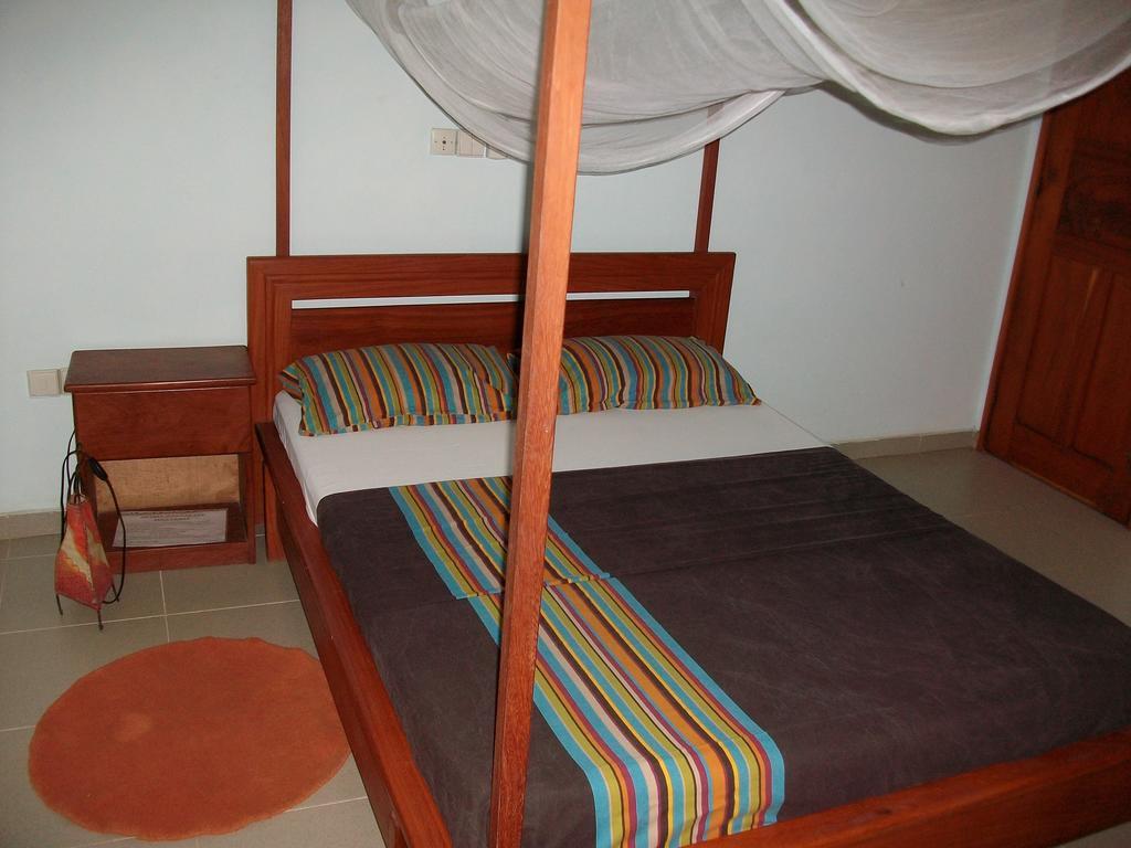 Dodoo Lodge Котону Екстериор снимка