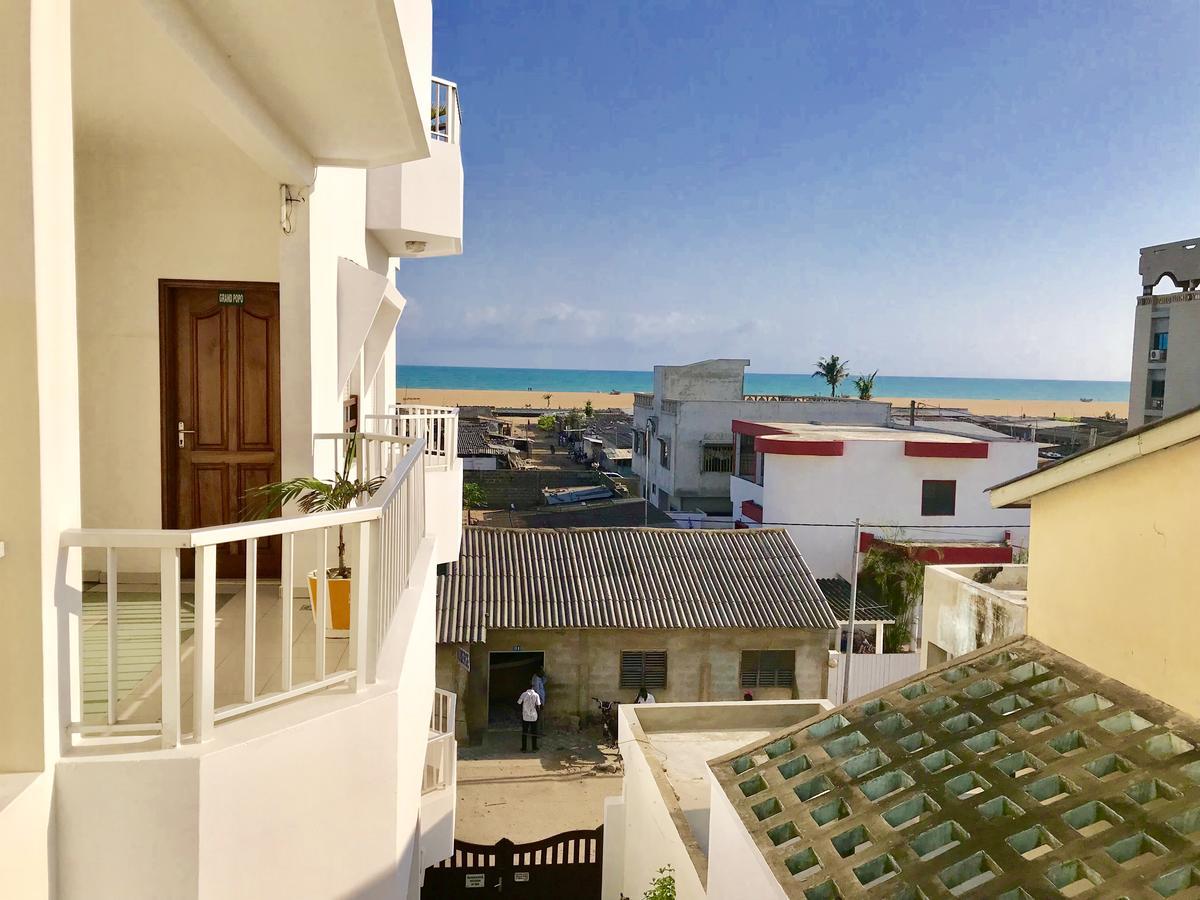 Dodoo Lodge Котону Екстериор снимка