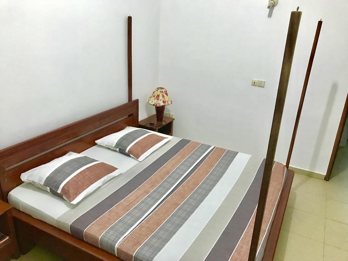 Dodoo Lodge Котону Екстериор снимка