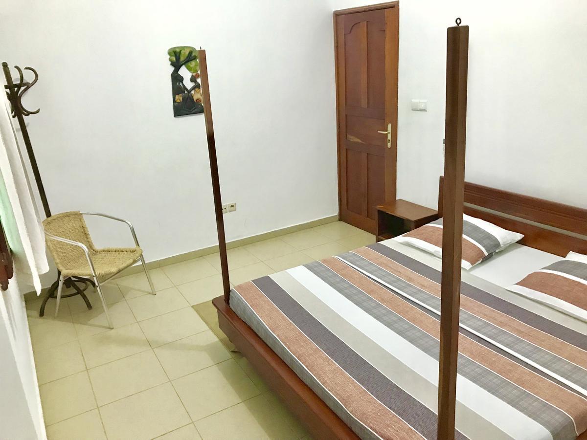 Dodoo Lodge Котону Екстериор снимка