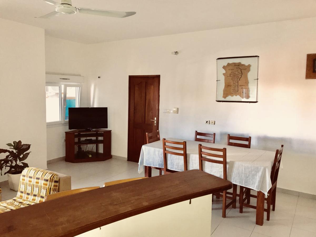 Dodoo Lodge Котону Екстериор снимка